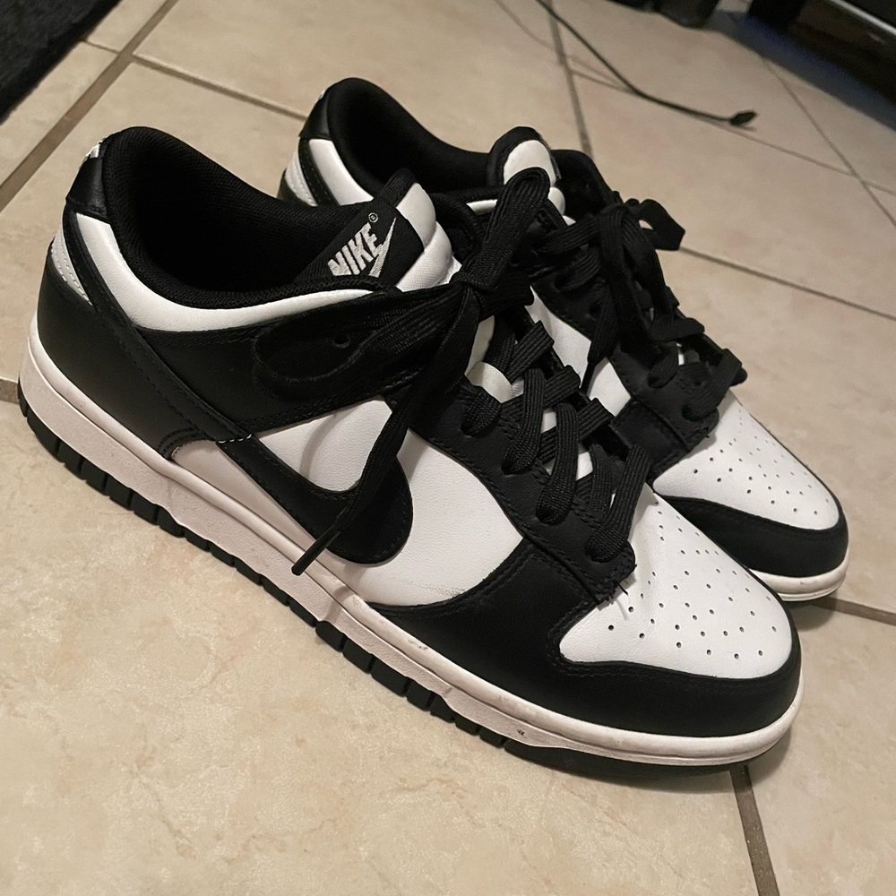 Nike panda dunk lows